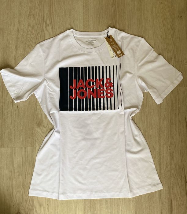 Мъжки тениски различни модели