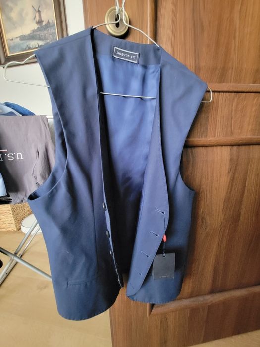 vesta barbati DS Damat noua