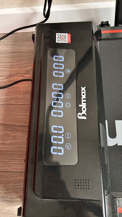 Продам беговую дорожку срочно