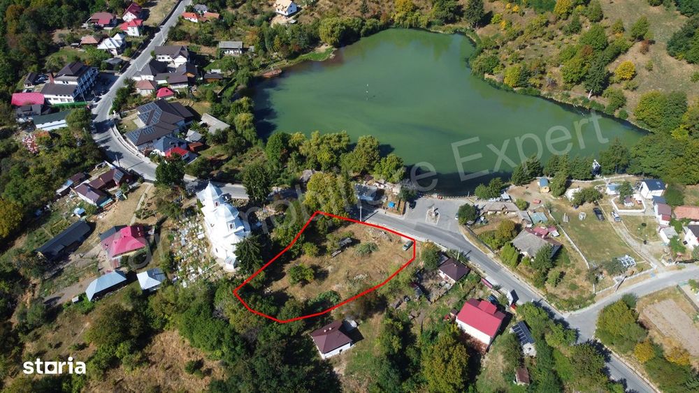 Teren de vânzare în comuna Nucșoara, județ Argeș.