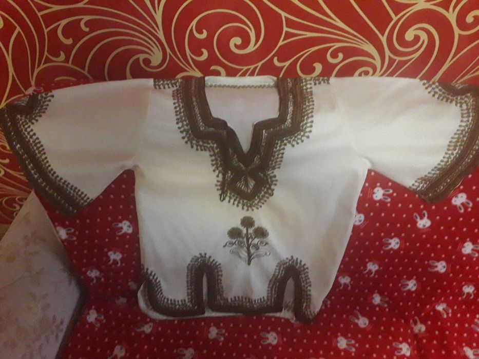 Camasa populara (ie) brodata