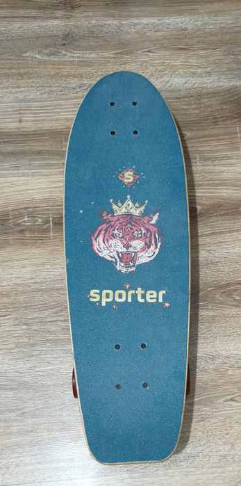 Vând skateboard nou-nouț