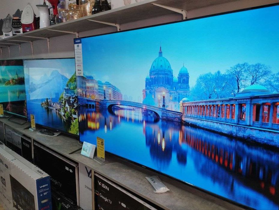 Телевизор новый в коробке имеется Отао ТВ,