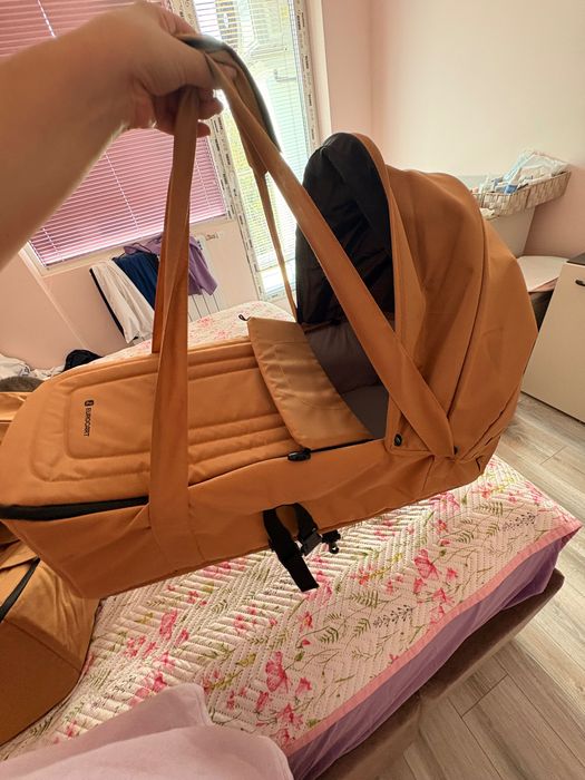 Порт бебе/ кош за новородено