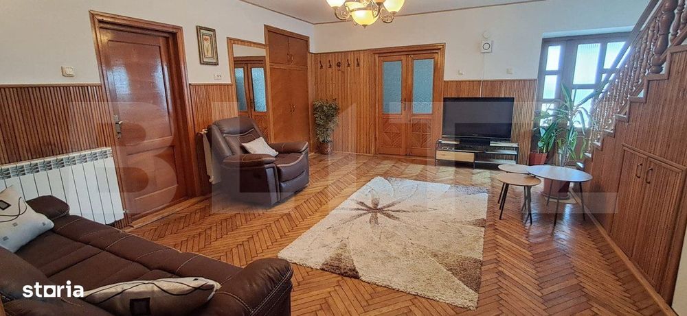 Casa de vanzare, cu 6 camere, 200 mp, zona centrala-Dej