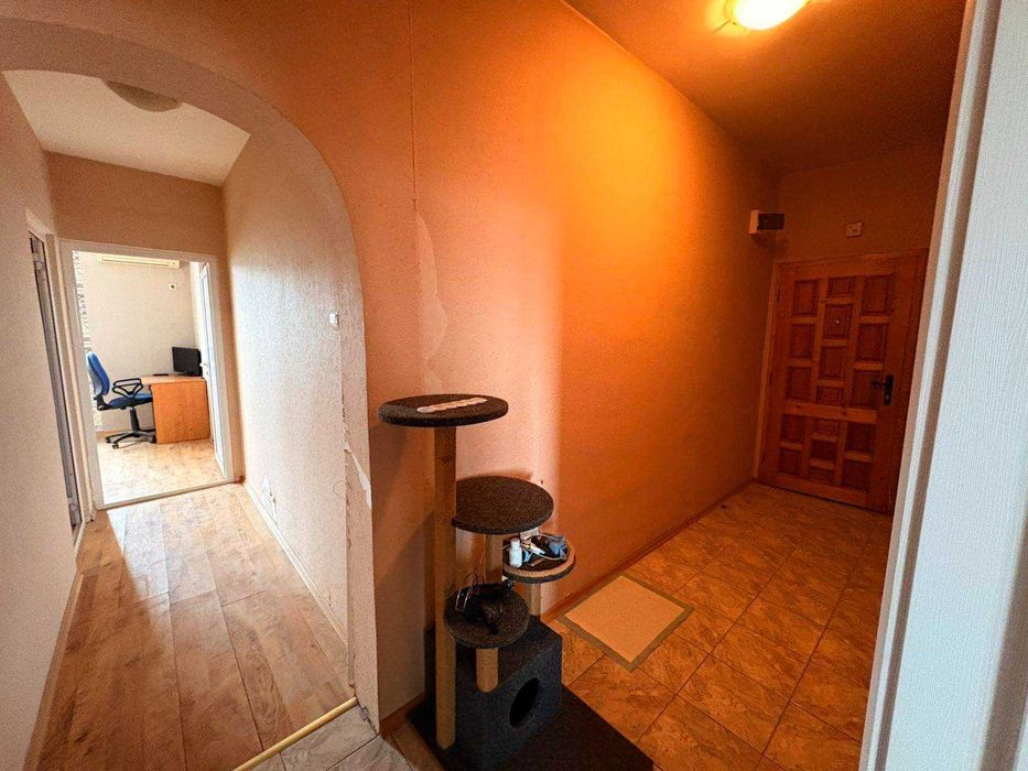 Тристаен апартамент