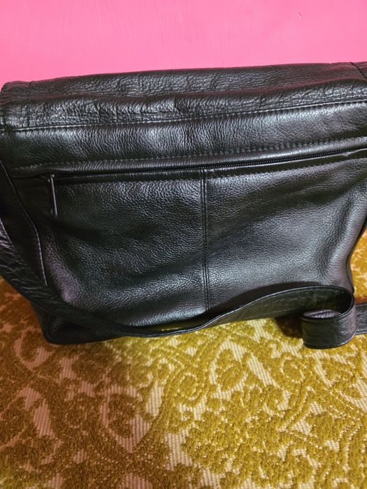 Posetă damă din piele naturală 100%