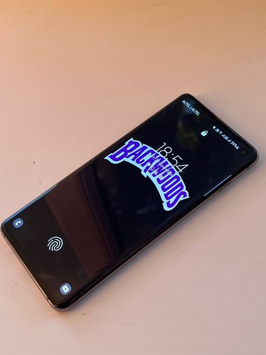 Samsung S10 128/8