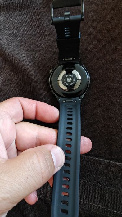 Часовник Huawei watch 5