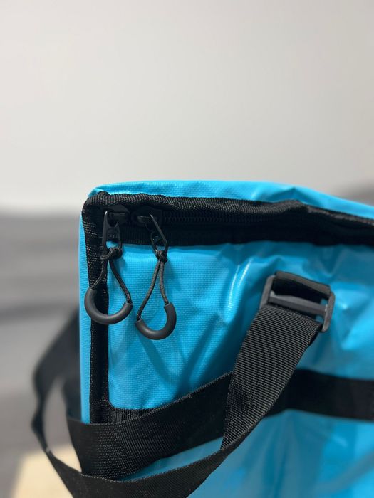 Geanta wolt buna pentru livrari , merge si la Glovo