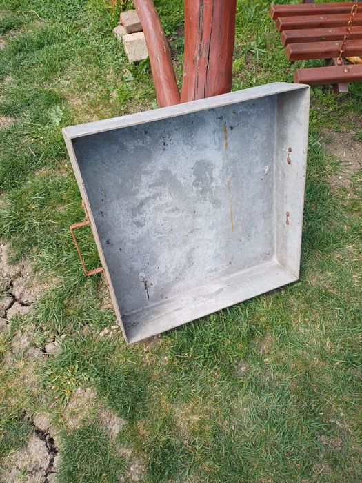 De vânzare tava ALUMINIU 70 / 70 / /15