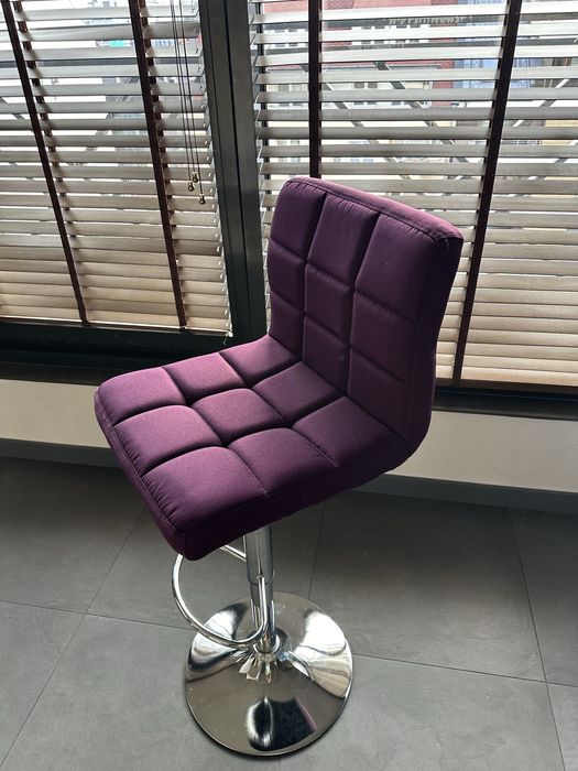 Бар стол Queens с 2г гаранция и безплатна доставка