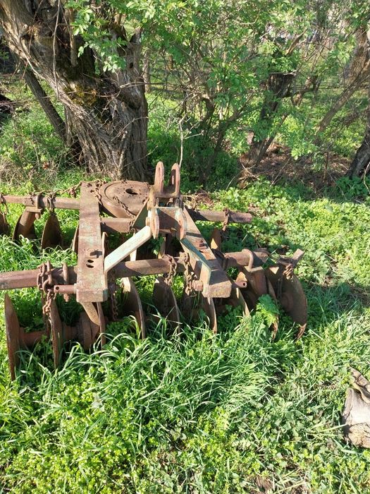 Vând disc purtat pe tiranti