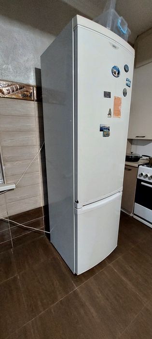 Продам холодильник
