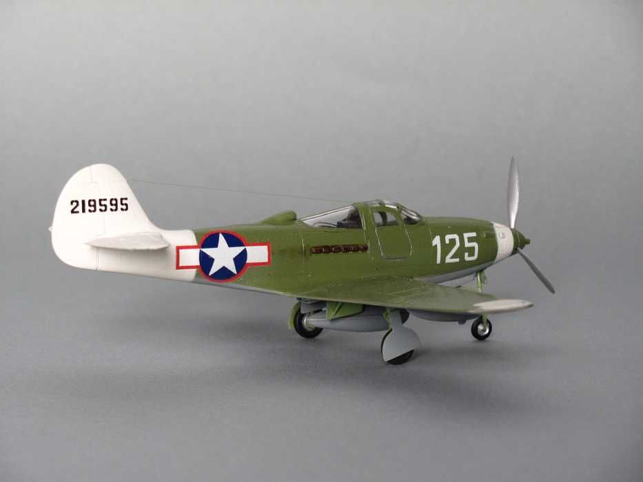 сборная модель самолёта Airacobra 1/72 макет в клуб