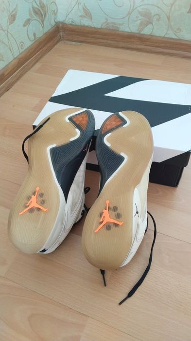 Кроссовки Nike Jordan