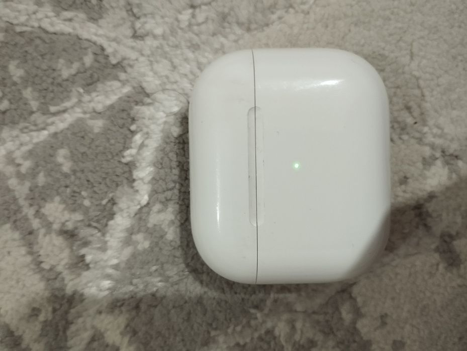 Продам наушник Apple