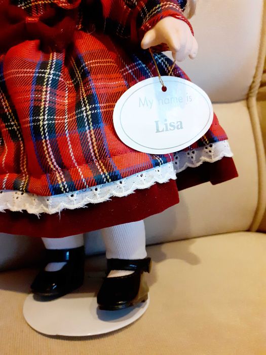 Порцеланова кукла Lisa