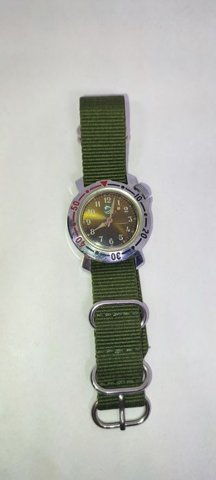 Лот от Винтидж часовници Seiko 5, Citizen, Vostok
