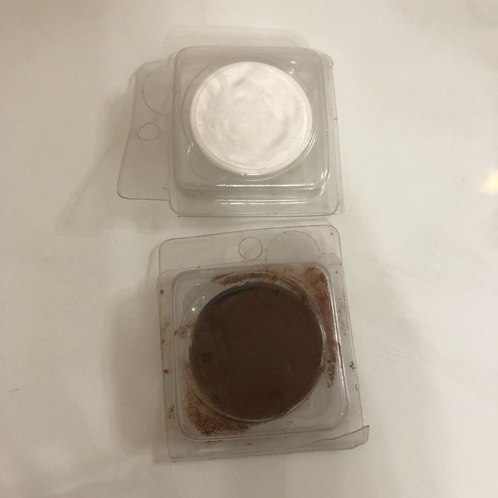 Тени MAC почти новые