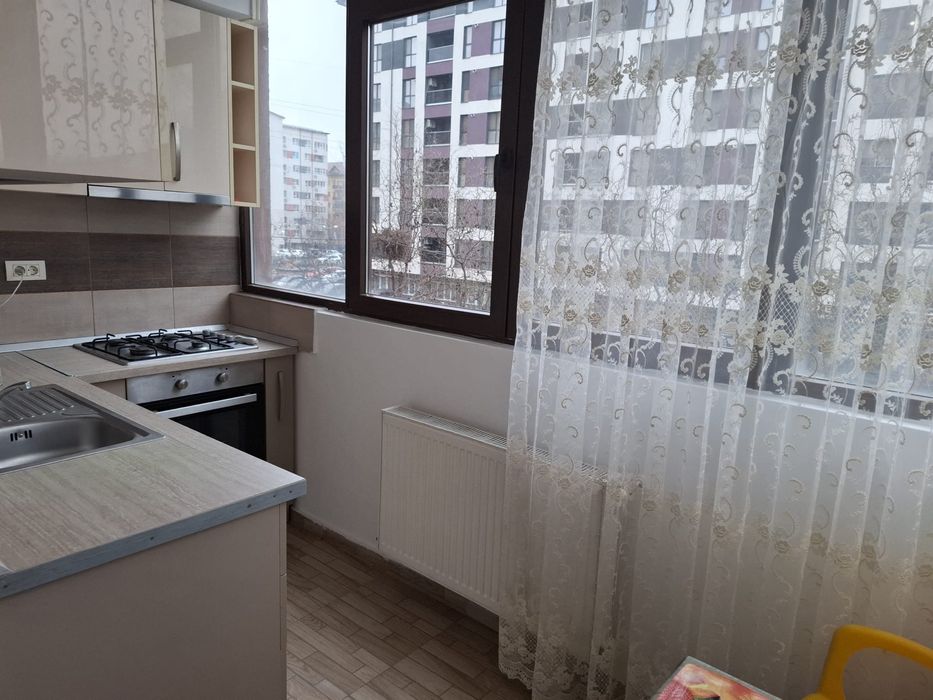 Ap 3 camere de inchiriat