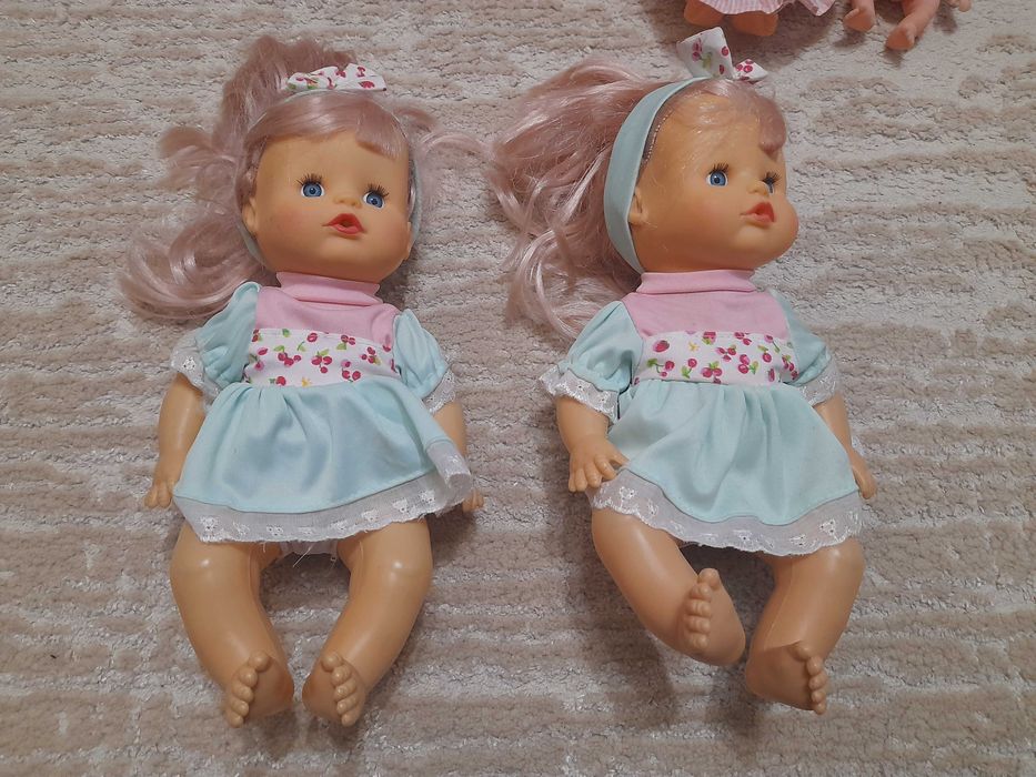 Колички за кукли, кукли и играчки