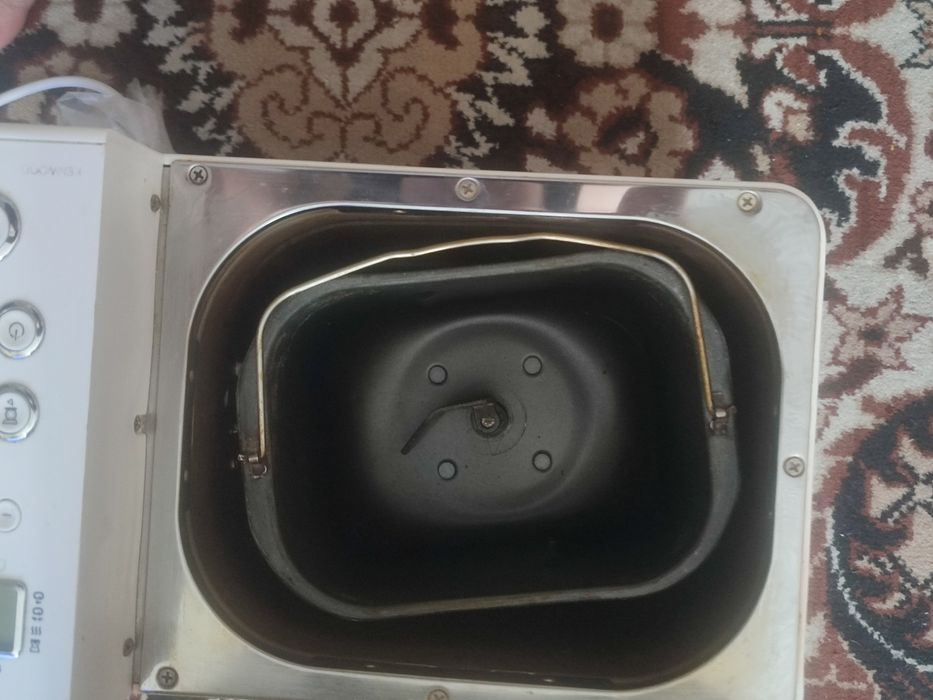 Продам хлебо печку kenwood