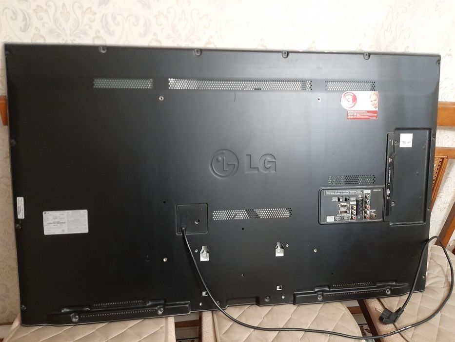 Телевизор LG диаметр 127