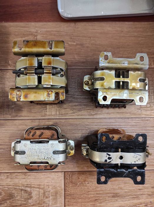 Трансформаторы большие и маленькие