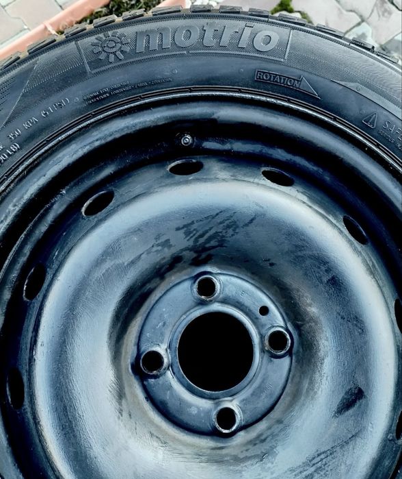 Set roți iarnă Dacia Logan R15 | Anvelope de iarnă | Stare foarte bună