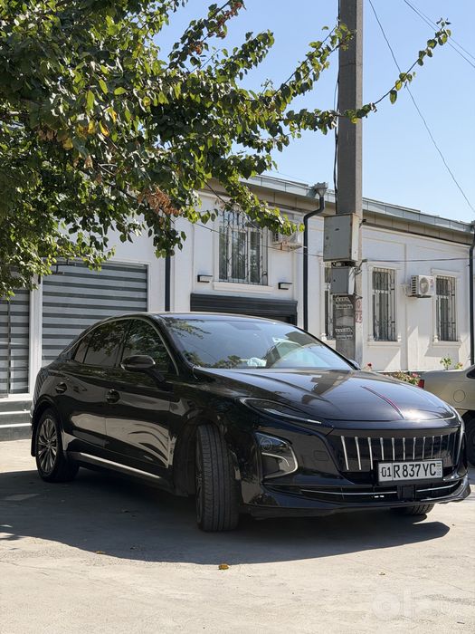Hongqi eqm5 500km