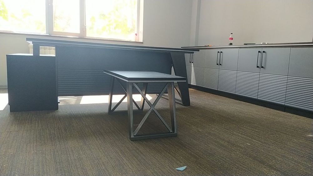 Лофт Стол и стелаж