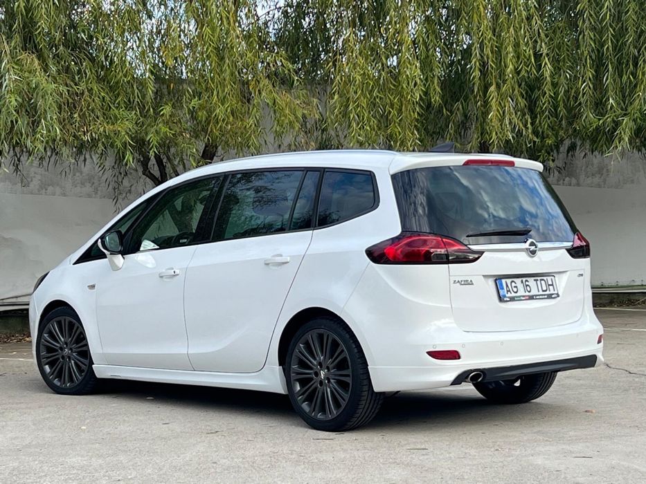 Opel Zafira Tourer /// 2.0 CDTI/// Automat///Full-options