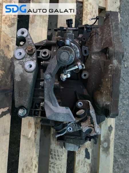 Cutie Viteze Manuala in 6 Trepte M32 Opel Astra H 1.9 CDTI 2005 - 2010 Cod 55192042 [M9044]