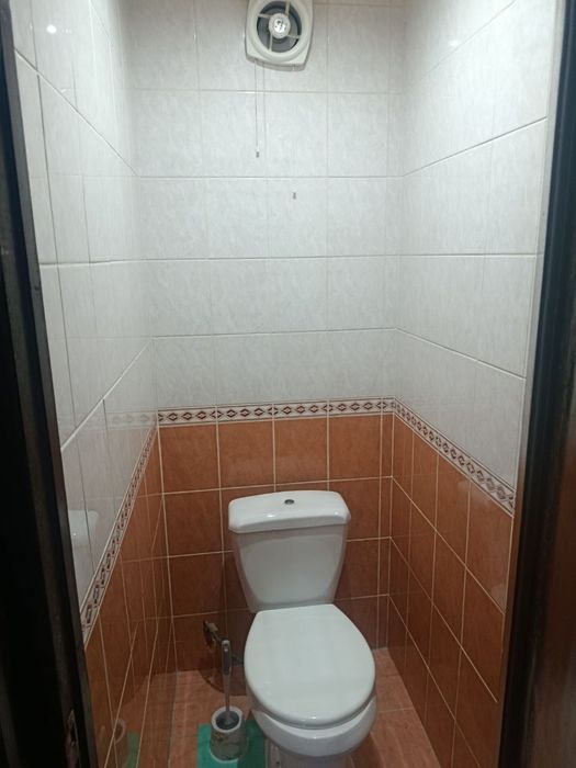 Продаётся кв на Сергели-3 3/3/5.Не торец Чистенькая.Не дорого(82 000&)