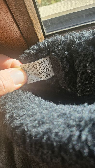 Ugg originale marimea 34 si 35