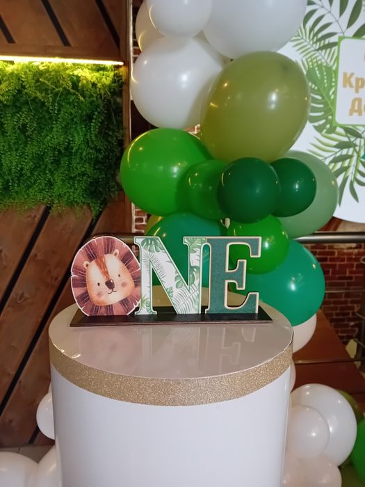 Украса с арка и балони