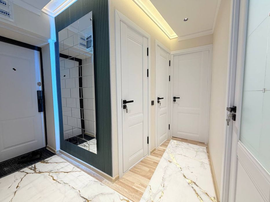 Чиланзар Г 9 А квартал 2в3/3/5 дом вдоль дороги балкон 2*6 ипотеки нет