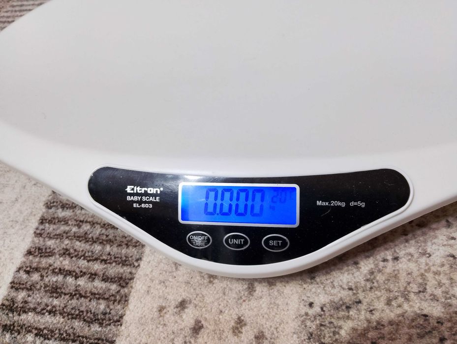 Cantar pentru bebelusi Eltron, max.20kg, LCD, 68x44x9cm