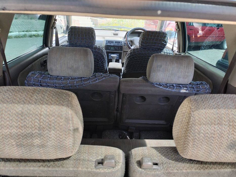 Продам минивэн Mitsubishi Chariot 2 л