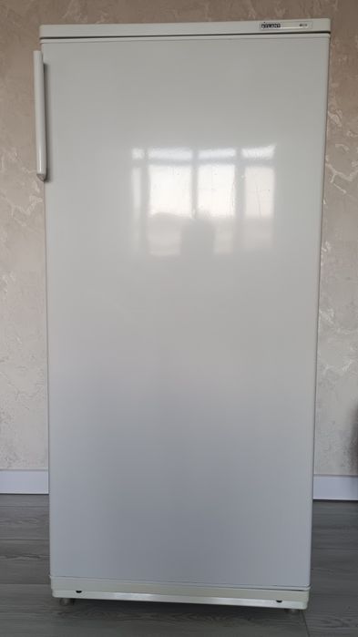 Продае́ться холодильник "Атлант" в отличном состоянии