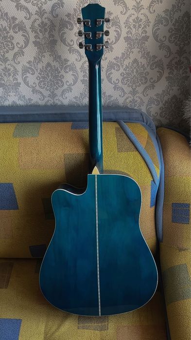 Акустическая гитара Adagio