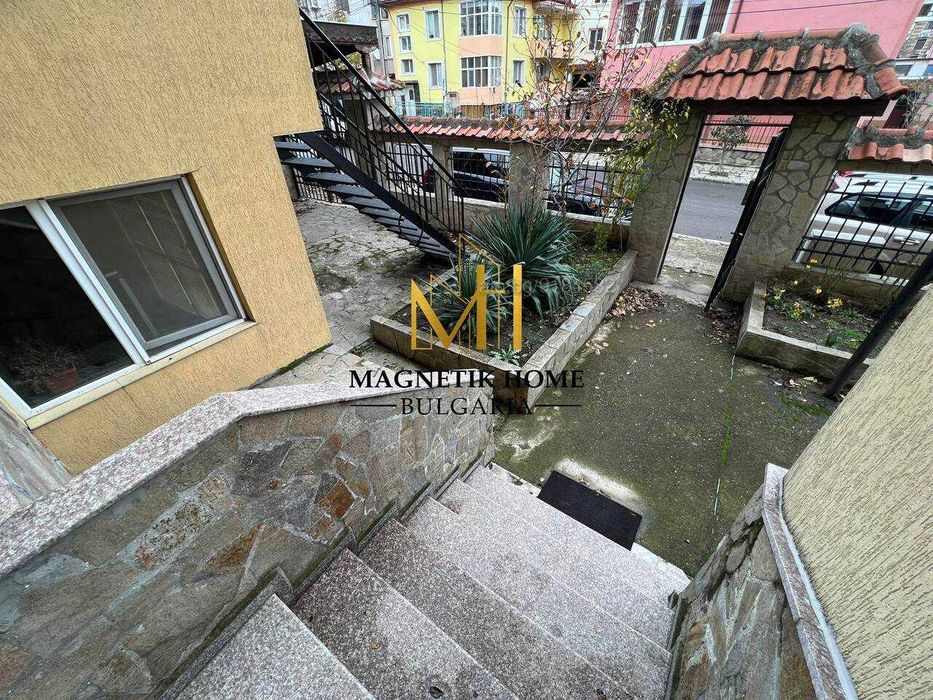 Дава се под наем Тристаен апартамент в Бургас, Сарафово - 87 кв.м за 408 € - Снимка #1