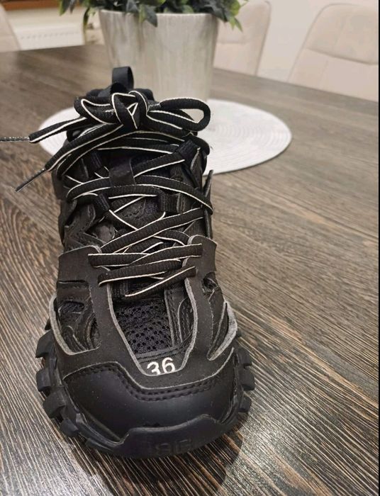 Черни маратонки Balenciaga