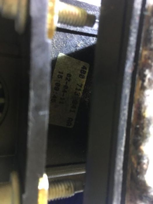 Timonerie Cutie Automata Audi A6 C5 1997 - 2005 Cod Piesa : 4B0 713 041 AA / 4B0713041AA [HS0014]