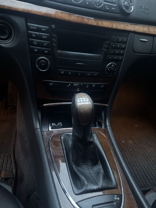 Vand masina mercedes