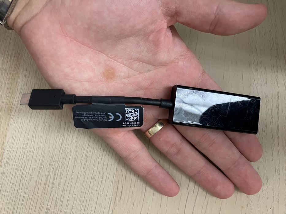 Adaptor ASUS USB-C la HDMI