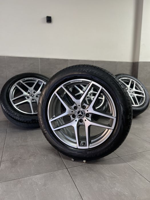 Джанти AMG 19 5х112 с гуми 235/55/19 Pirelli