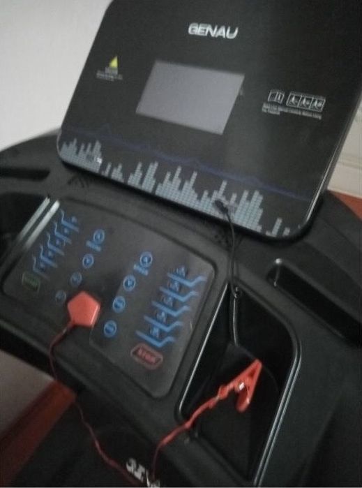 Бегавая дорожка GENAU