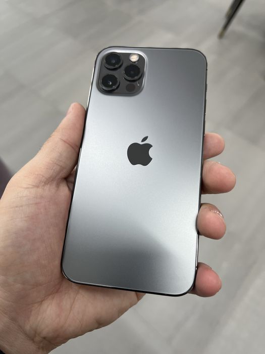 Продам Iphone 12pro